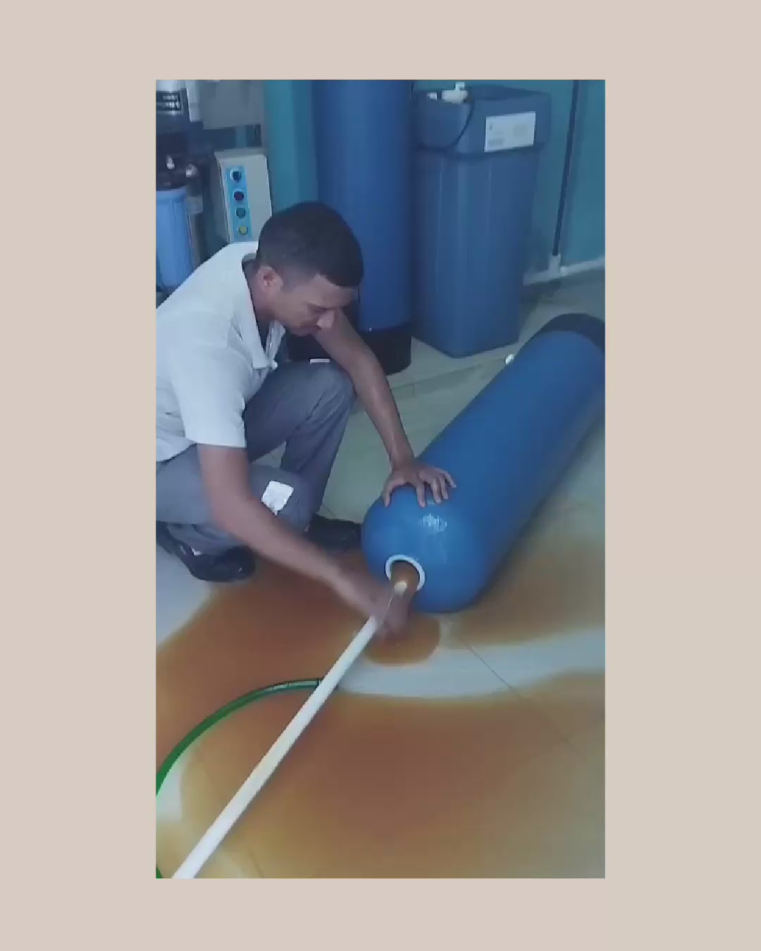 Cambio de Minerales y Mantenimiento al Sistema de Filtración